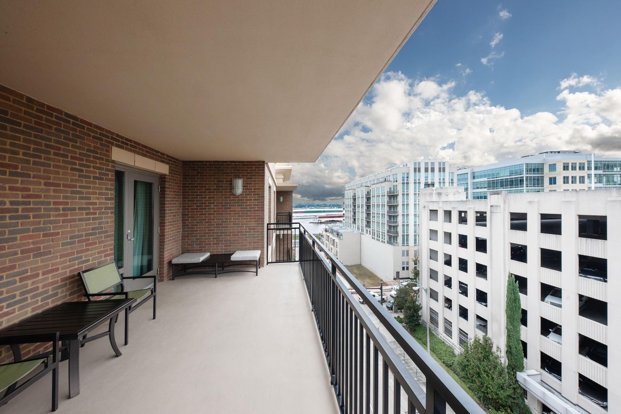 Hampton Inn & Suites Baton Rouge Downtown Exterior foto